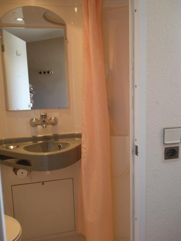 Hotel F1 Lyon Genay Massieux Pokój zdjęcie